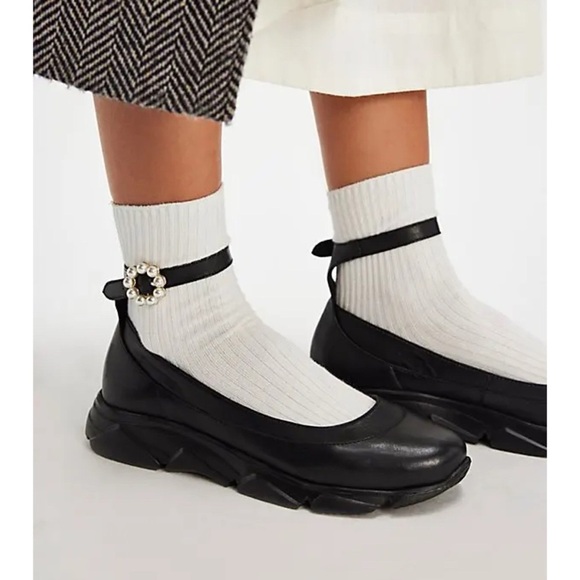 Free People Adventure Ballet Sneaker Black 8 - Picture 13 of 13